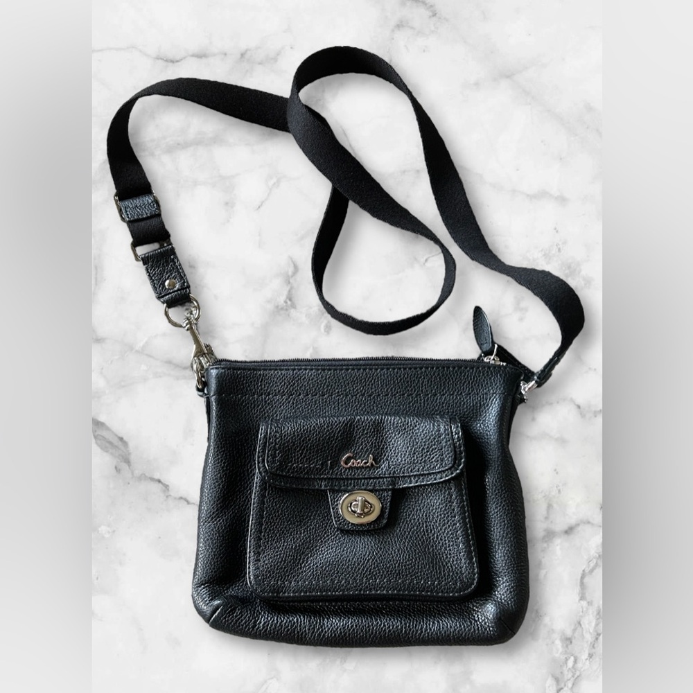 Coach Black Pebbled Leather Penelope Crossbody Silver Hardware Turnlock Pocket - Picture 2 of 15